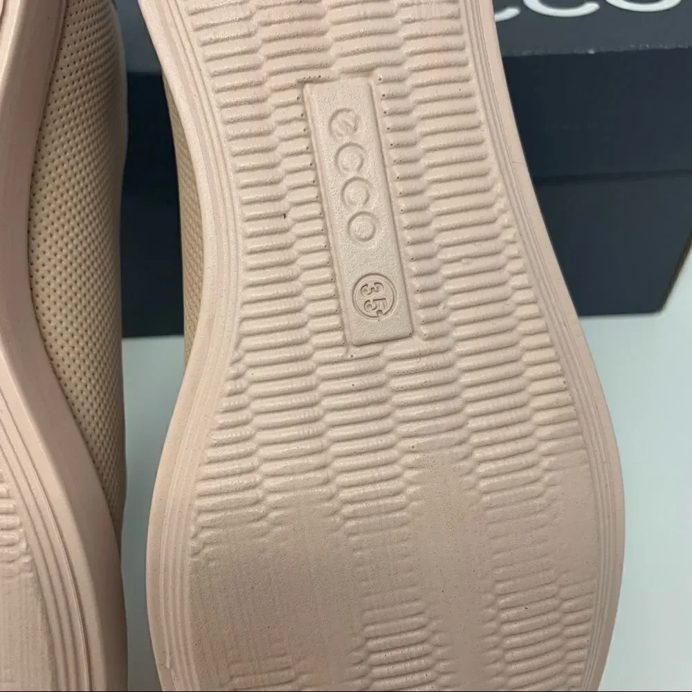 Ecco Barentz Flats